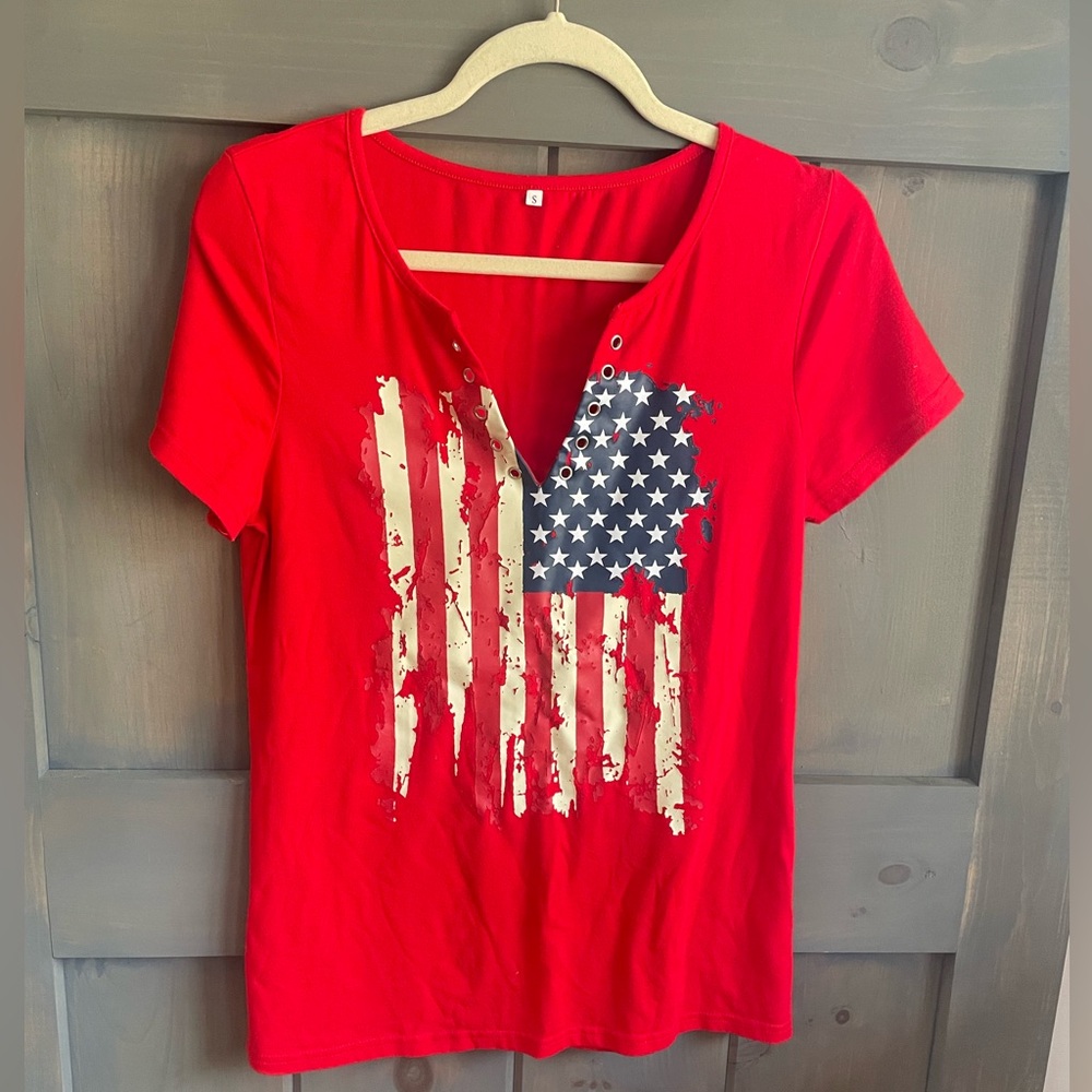 NEW Red American Flag Women's Patriotic Top NEW. Never worn